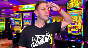 A Ascensão dos Esportes Eletrônicos: Um Novo Paradigma no Entretenimento